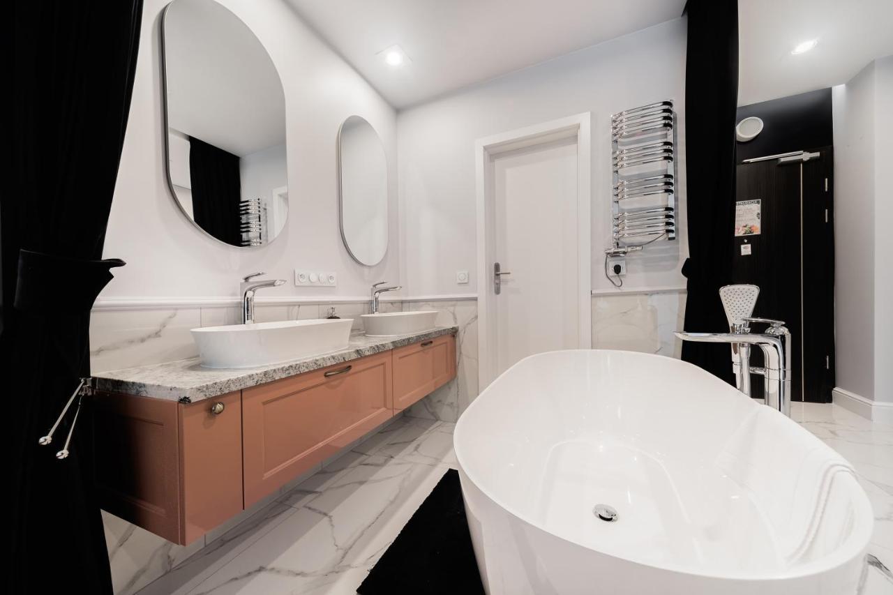 Apartpark Lividius -Uzdrowiskowa 46 Przy Plazy W Swinoujsciu シフィノウイシチェ エクステリア 写真