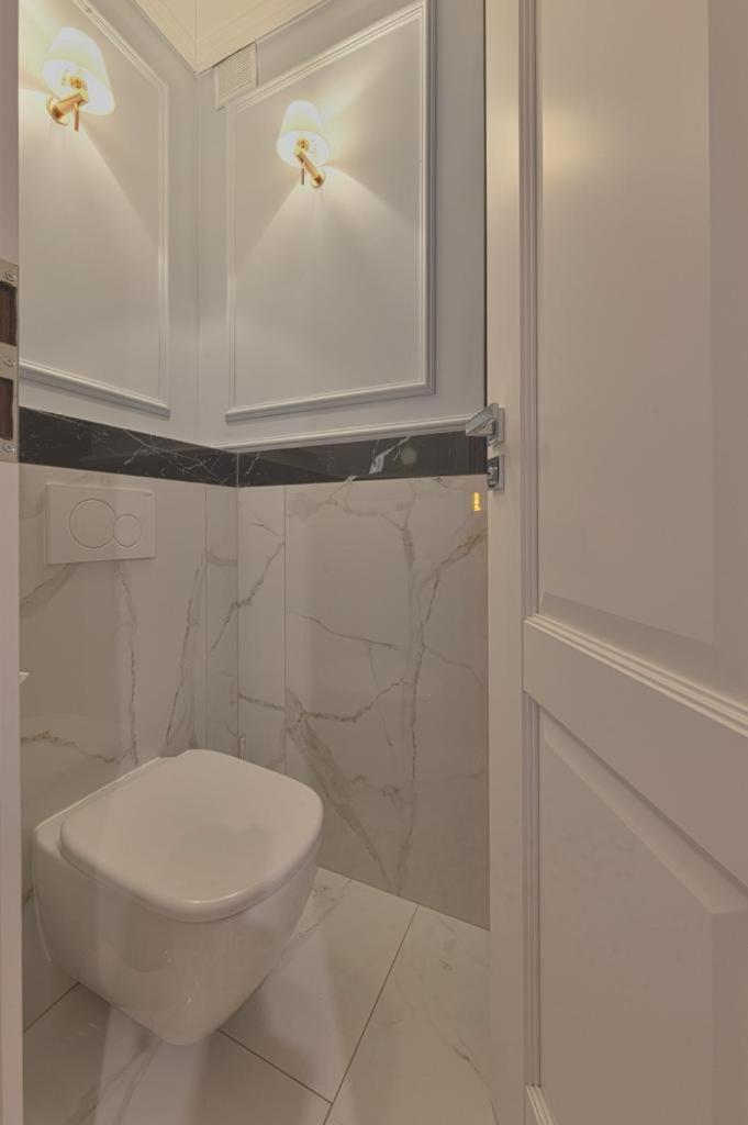 Apartpark Lividius -Uzdrowiskowa 46 Przy Plazy W Swinoujsciu シフィノウイシチェ エクステリア 写真